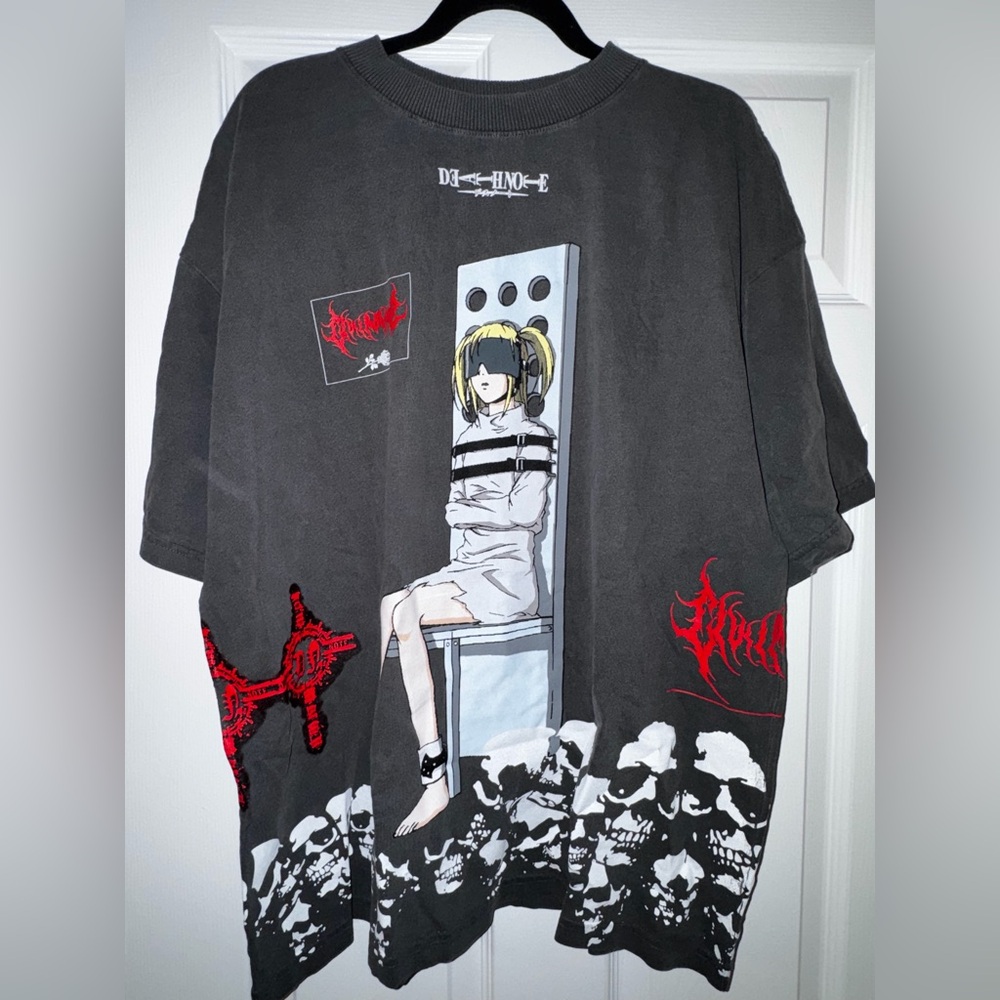 Graphic Short Sleeve Tee - Gray and Red